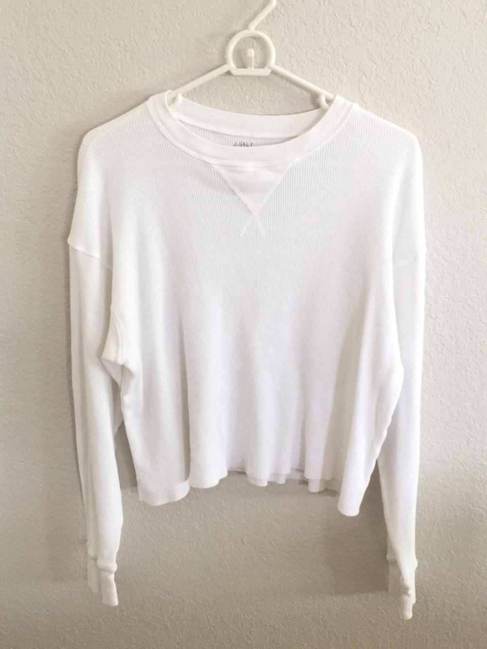 Brandy Melville/ John Galt White Waffle Cropped Long Sleeve